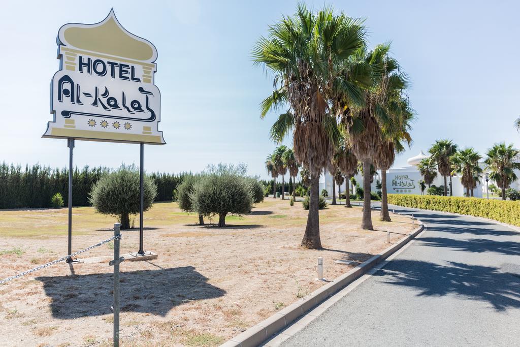 Hotel Alkalat Alcala de Guadaira Exterior photo